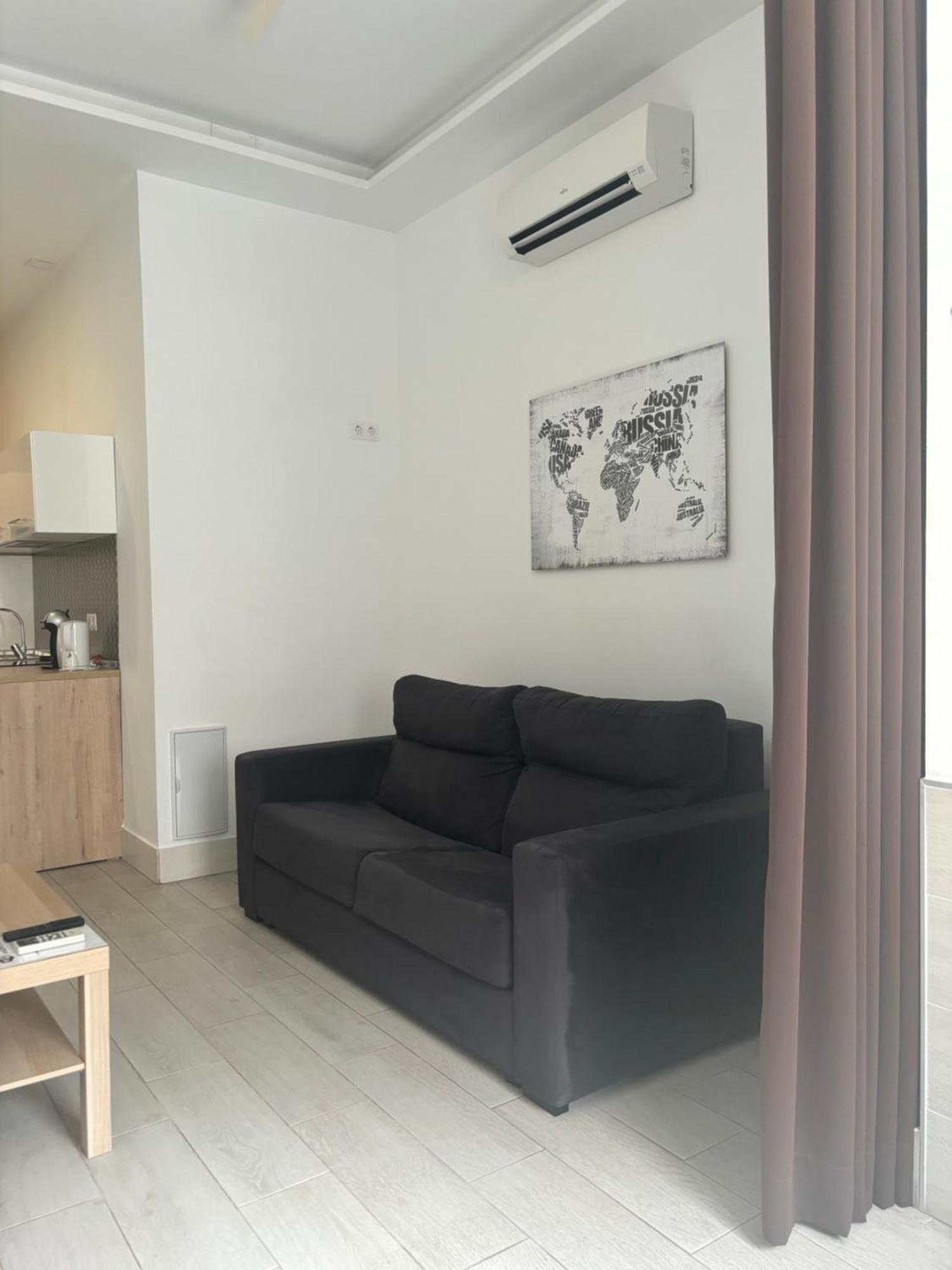 Estupendo Piso A 3 Min Estacion De Tren Maria Zambrano Y Bus Apartment Málaga Exterior foto